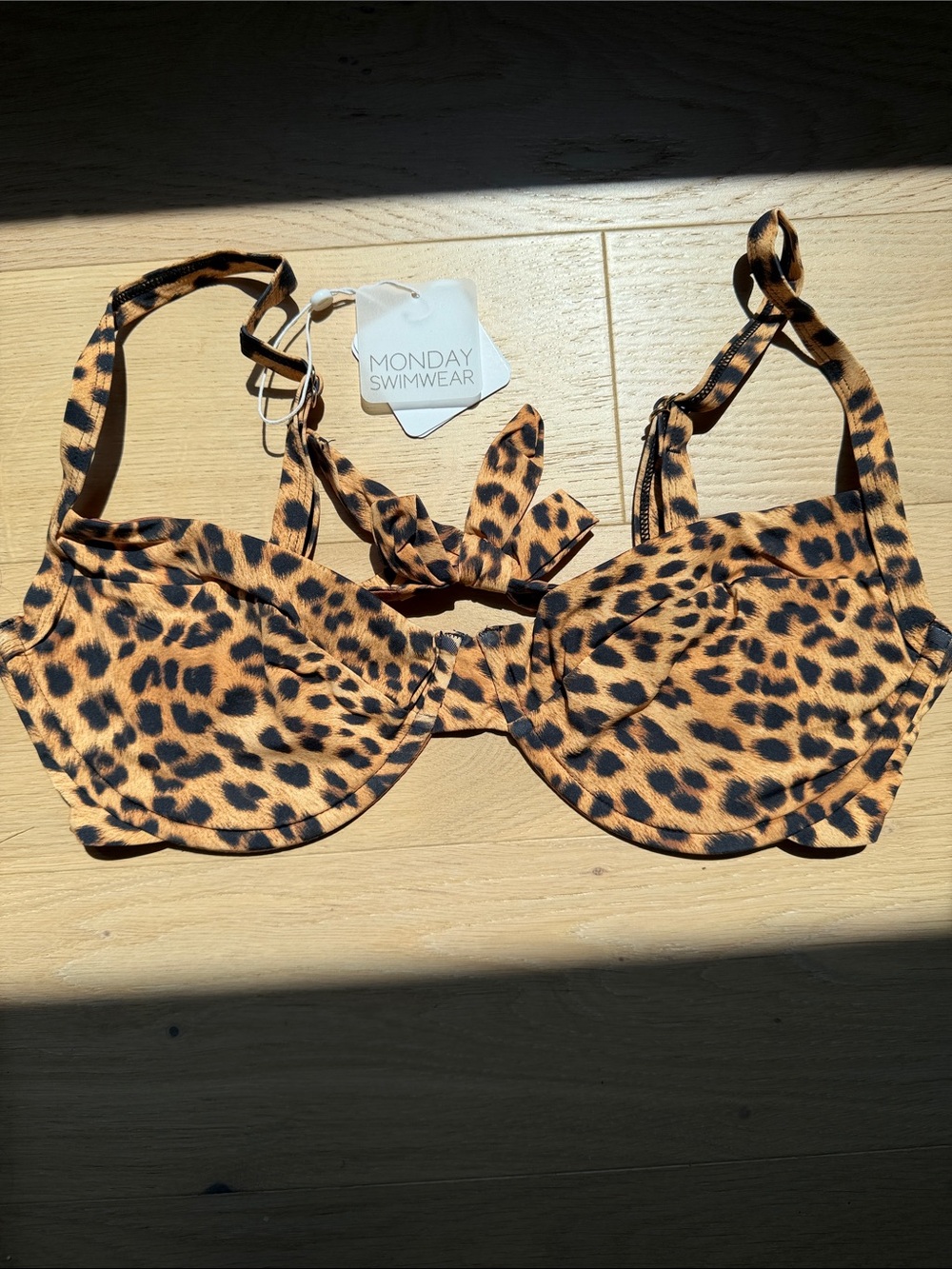 NWT Monday Swimwear Jaguar Maui Top Size V